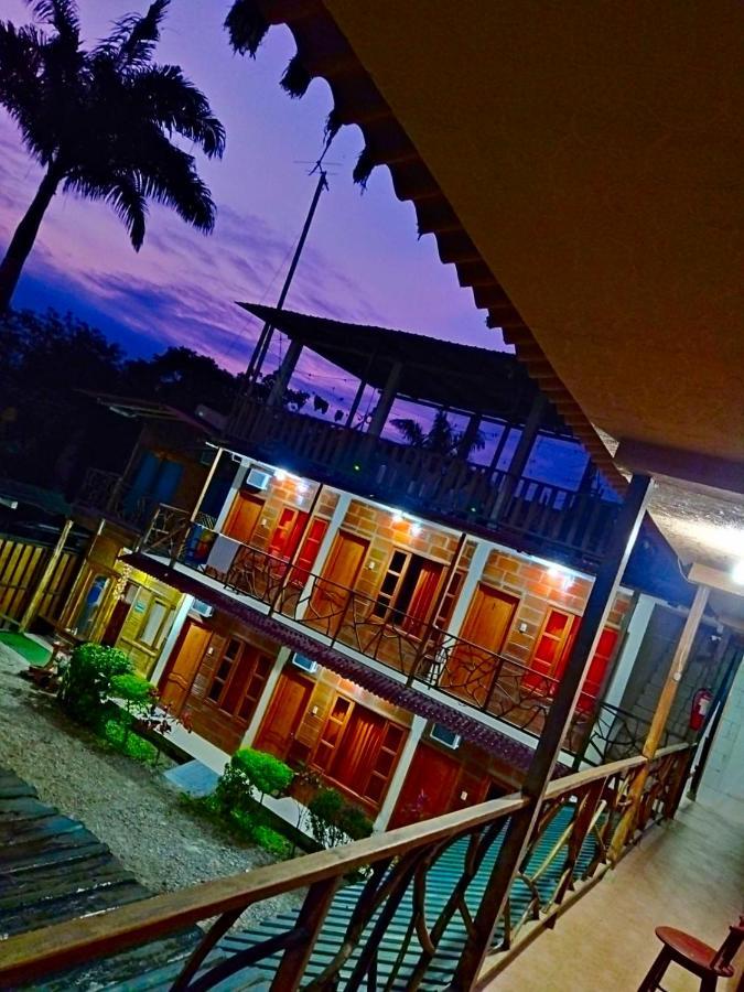 Hostal Tierra Y Mar Montañita Buitenkant foto